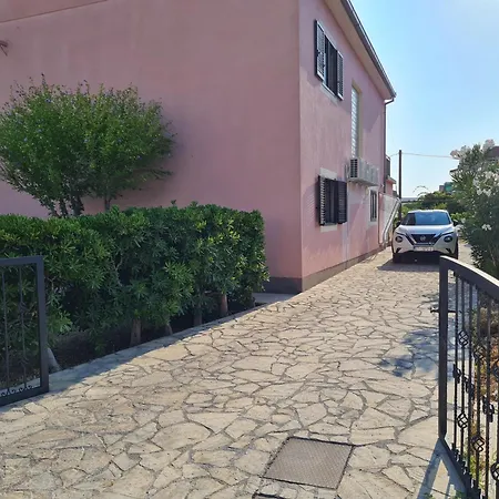 بيت للعطل Lyra