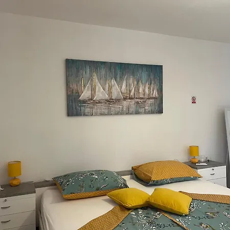 Lyra * Trogir